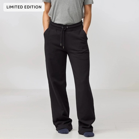 Fjallraven Black Joggers with Adjustable Waistband and Relaxed Fit - Picture 1 of 16